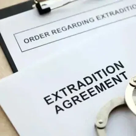 МИД России: не ездите в страны с договором экстрадиции с США