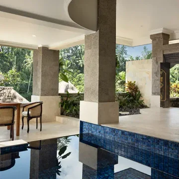 Pool Suite